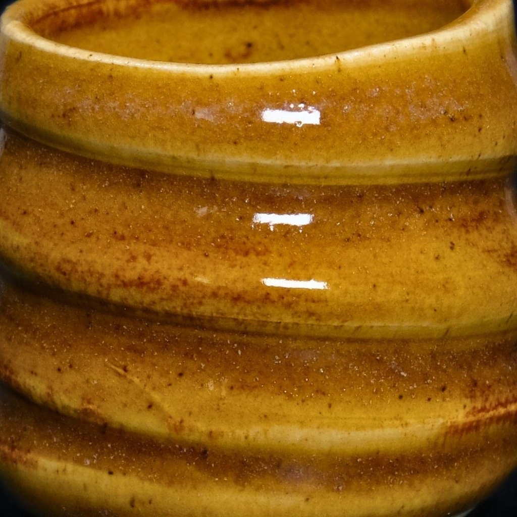 Penguin Pottery - Celadon Series - Burnt Umber (Pint | 16 fl.oz | 473 ml)